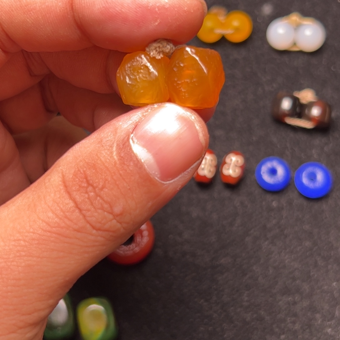 大***室玛瑙/玉髓未镶嵌配饰