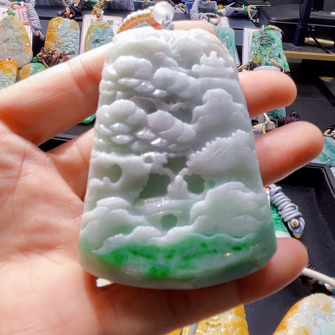 颈饰未镶嵌翡翠一