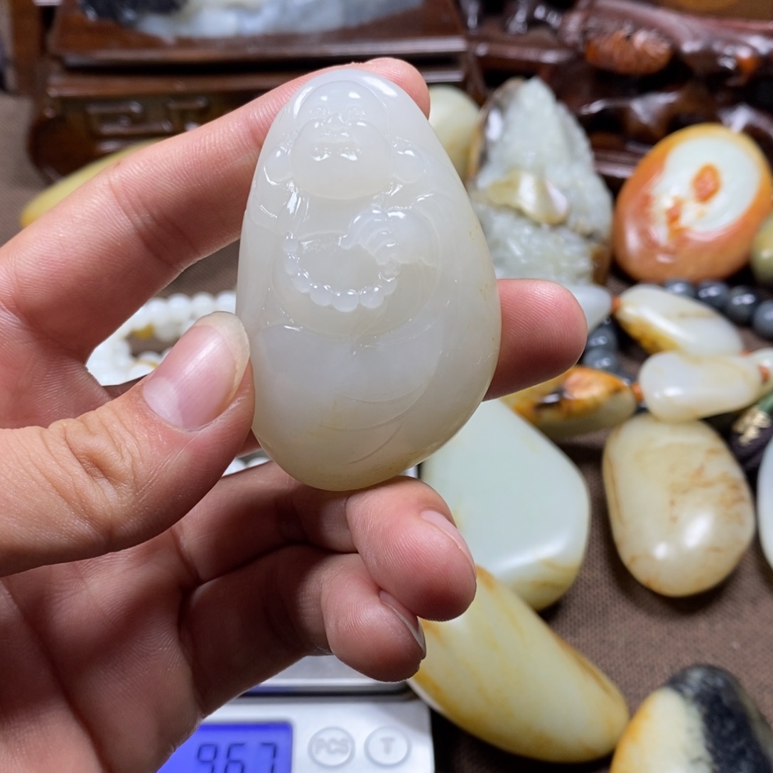 老***呆和田玉未镶嵌把件