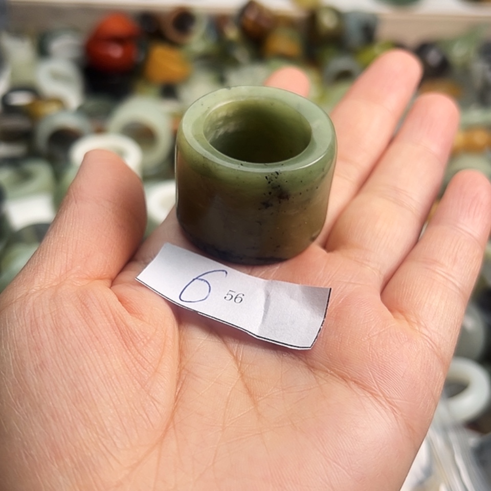 【闪购商品】未镶嵌蛇纹石玉戒指风****忆