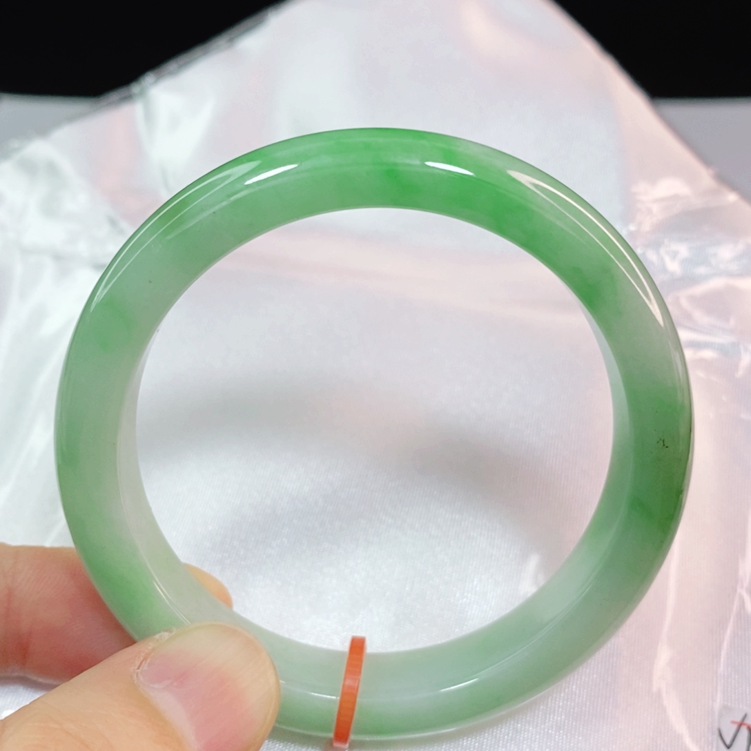 翡翠未镶嵌手镯凝**～52.5圈口正圈