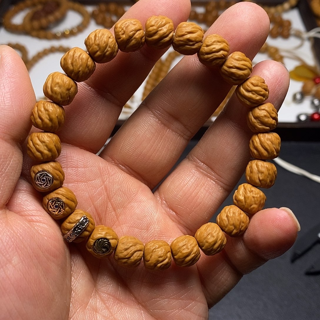 猴头核桃手串全品10左右魔珠174号