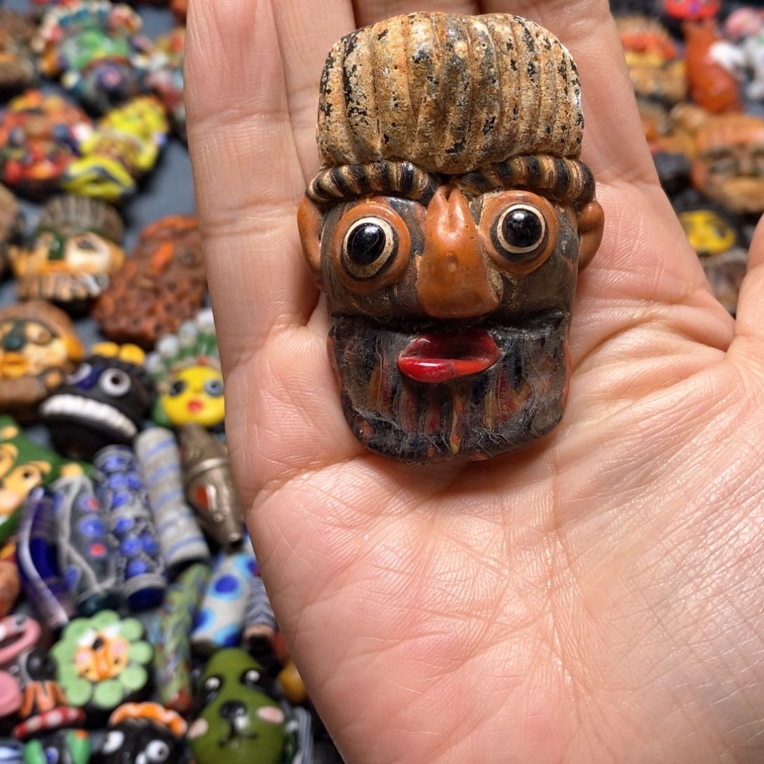 琉璃颈饰印度尼西亚老娃