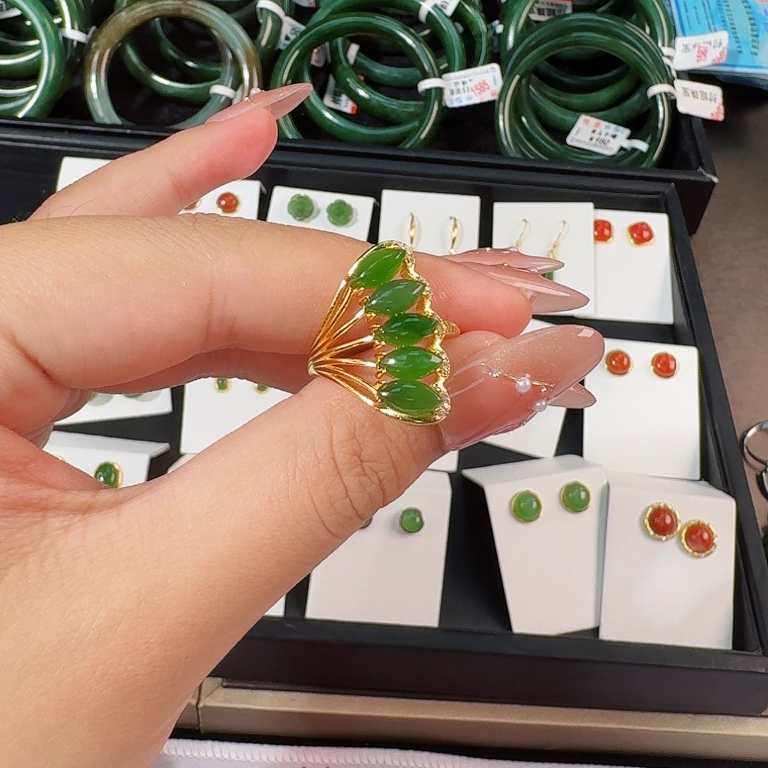 和田玉（碧玉）银S925镶嵌戒指马眼排戒