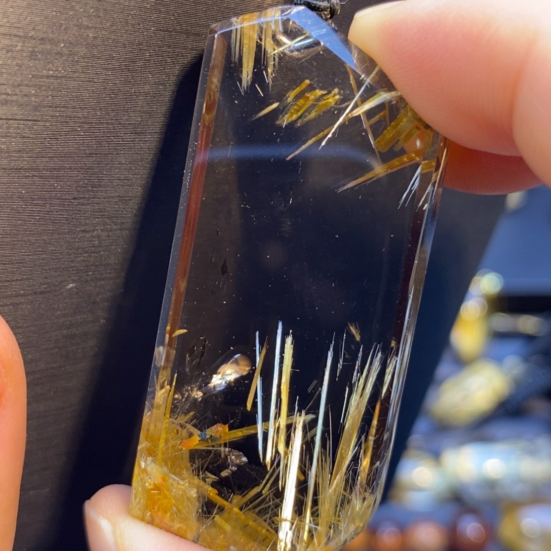 水晶颈饰未镶嵌钛晶随形吊坠