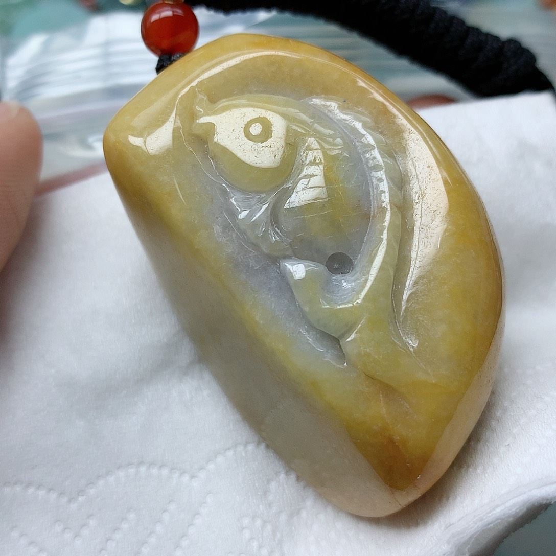 翡翠颈饰未镶嵌吊坠