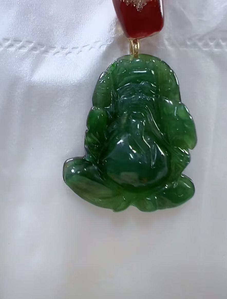 天然翡翠A货孤品吊坠123