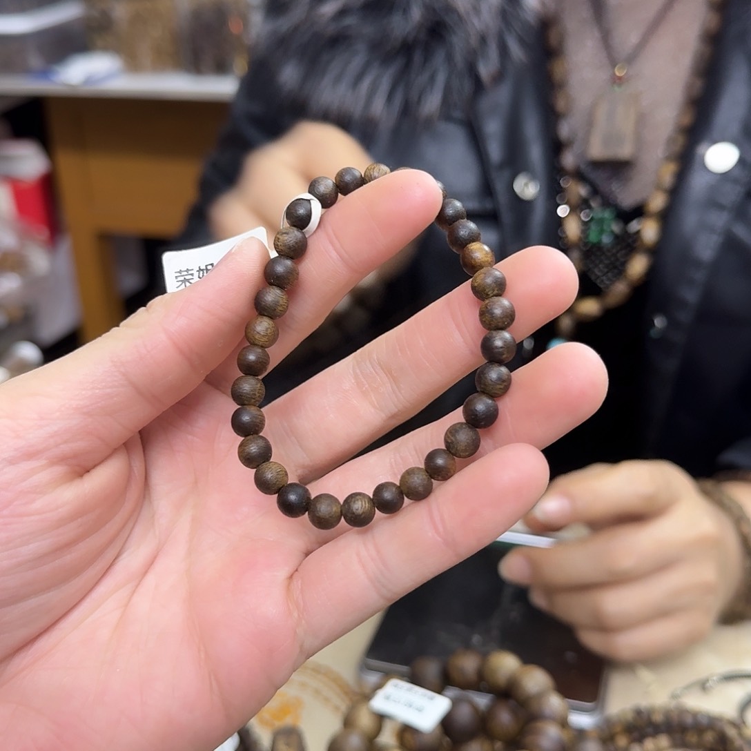 沉香木手串白棋沉水单圈 0.6-5 克多样性发一