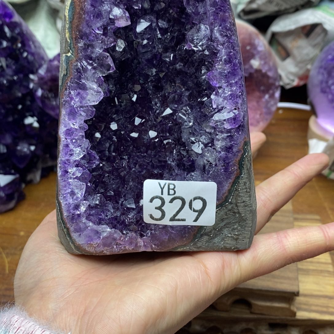 紫晶大型摆件（非配饰）未镶嵌