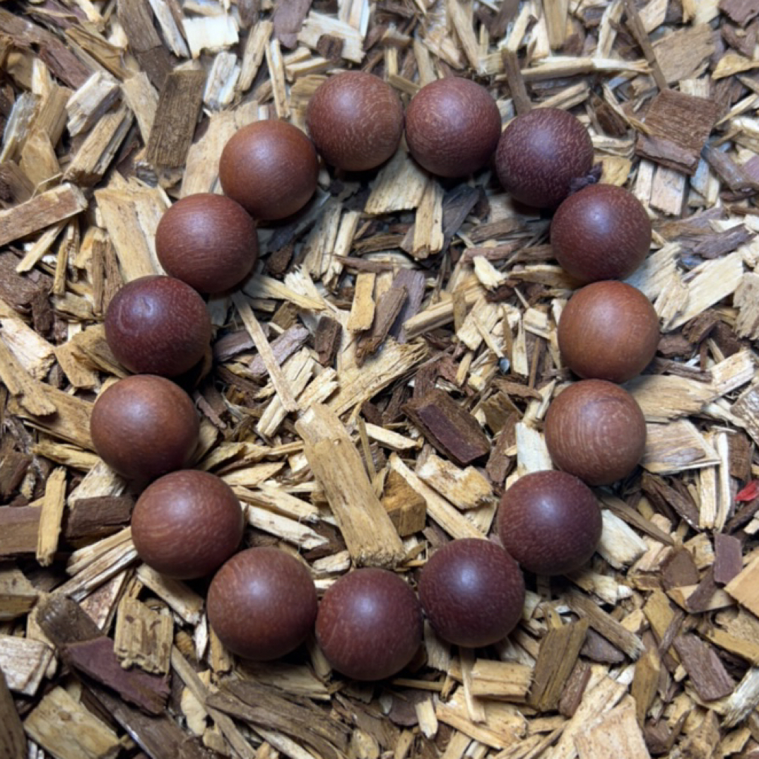 4 福来精选文玩沉香木作手串14mm