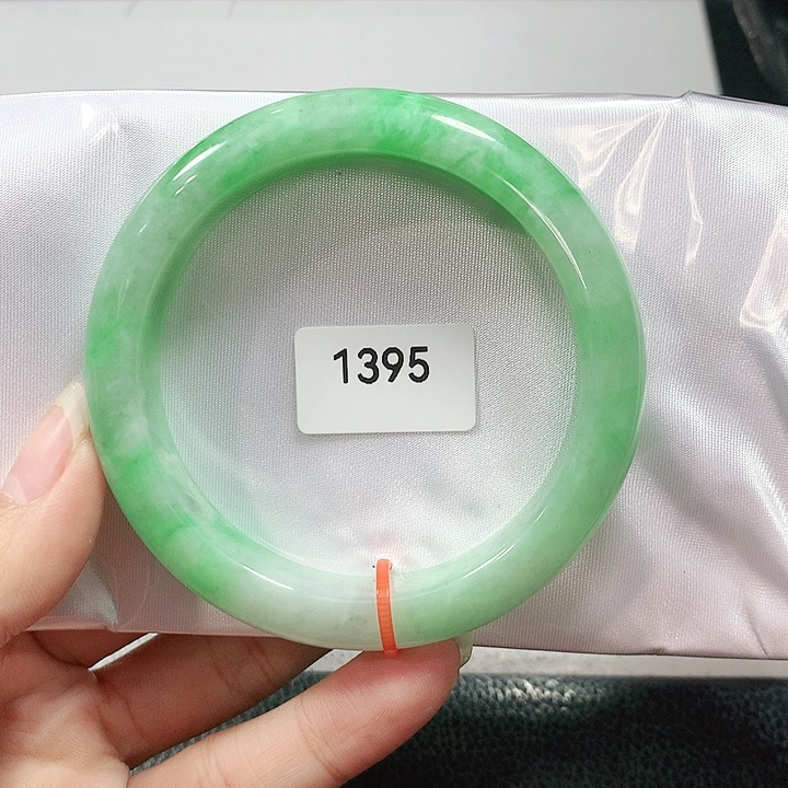 翡翠手镯未镶嵌天然翡翠手镯57.5