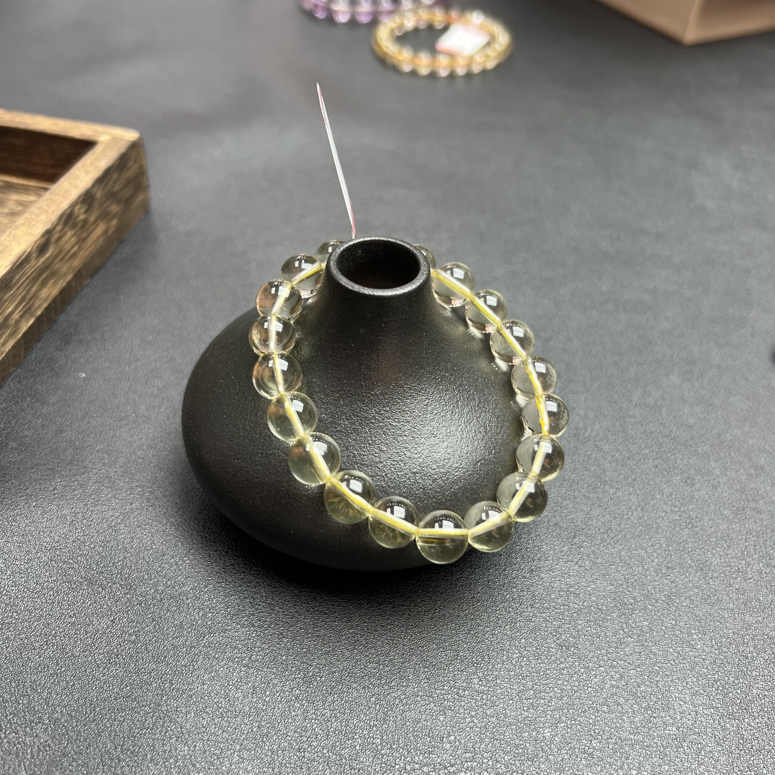 荧光净体柠檬黄水晶手串9m+/DS-012/多样性发一件