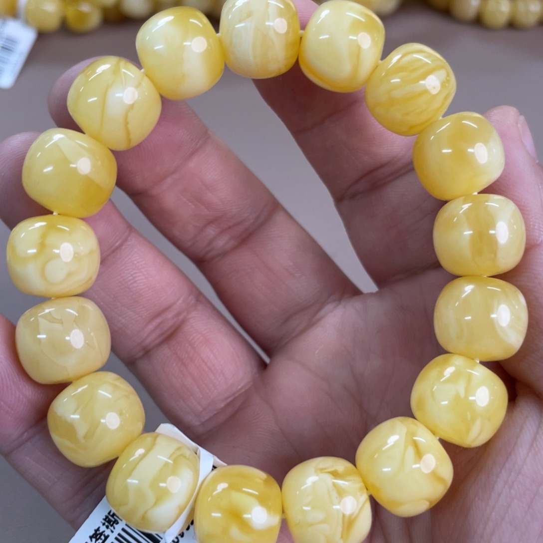 琥珀裸石未镶嵌0260000000