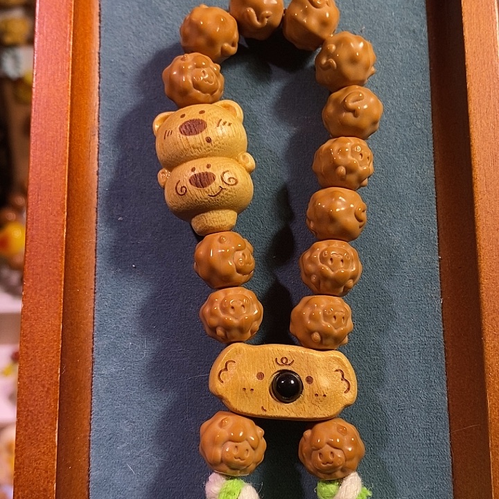 猴头核桃手串小羊手持考拉