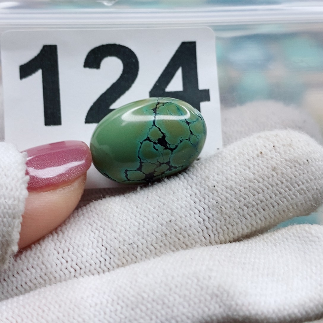 绿松石颈饰未镶嵌