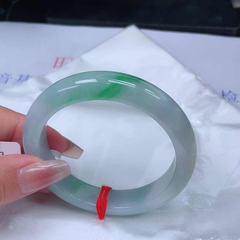 【闪购商品】翡翠手镯未镶嵌沫*，
