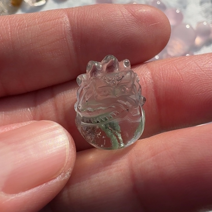 未镶嵌颈饰水晶吊坠