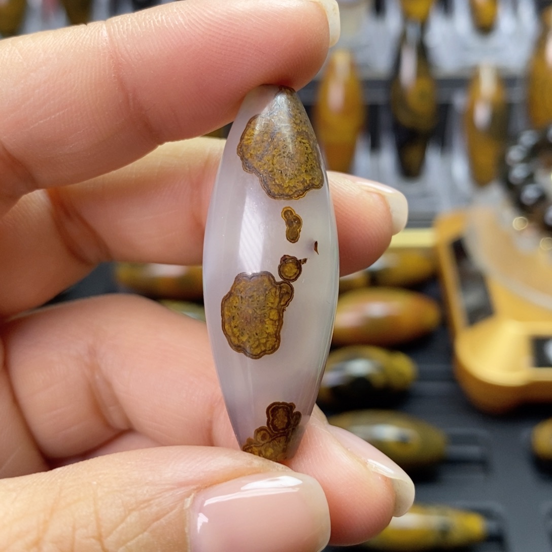 玛瑙/玉髓颈饰合金