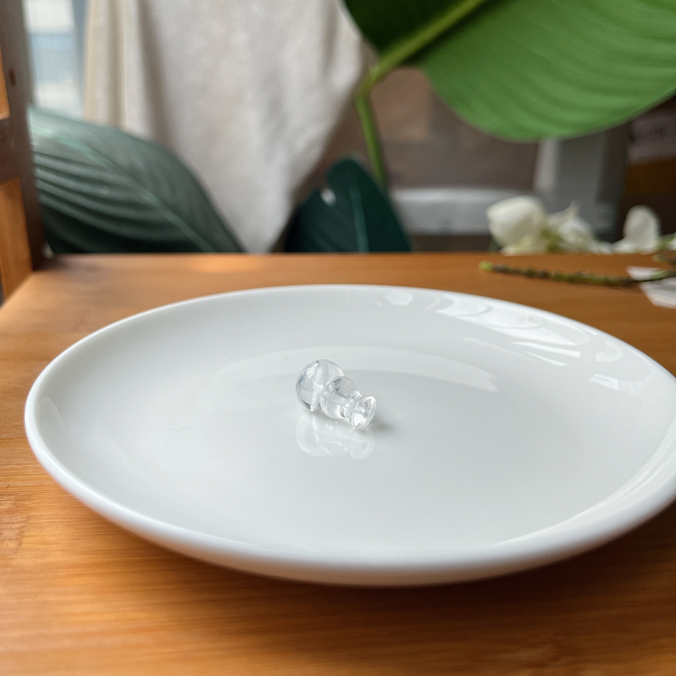 【郭老师】约11*17mm白水晶雕刻件葫芦三通吊坠