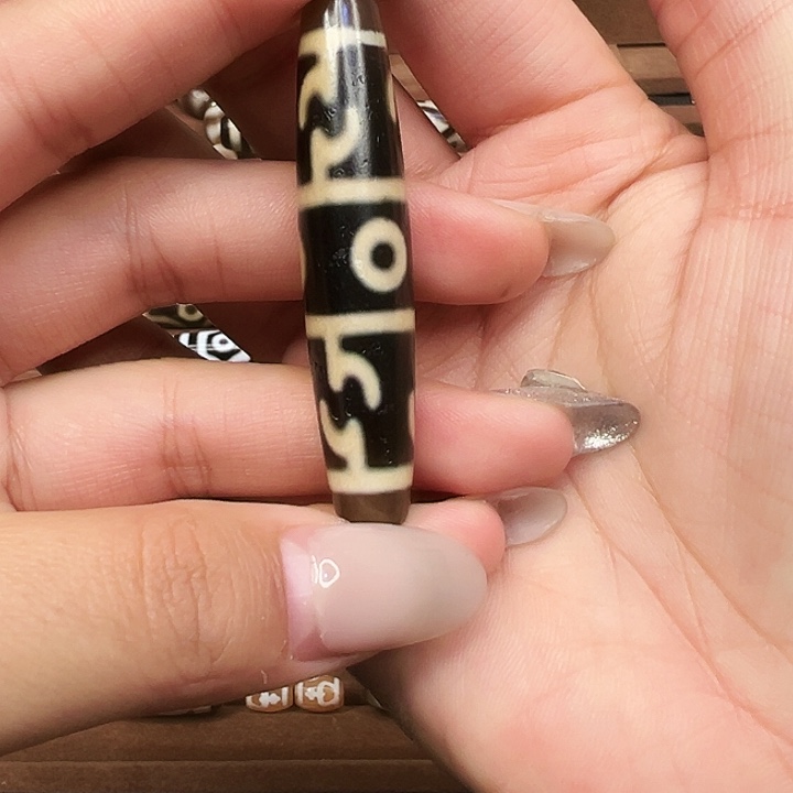 玛瑙/玉髓颈饰未镶嵌爱****?