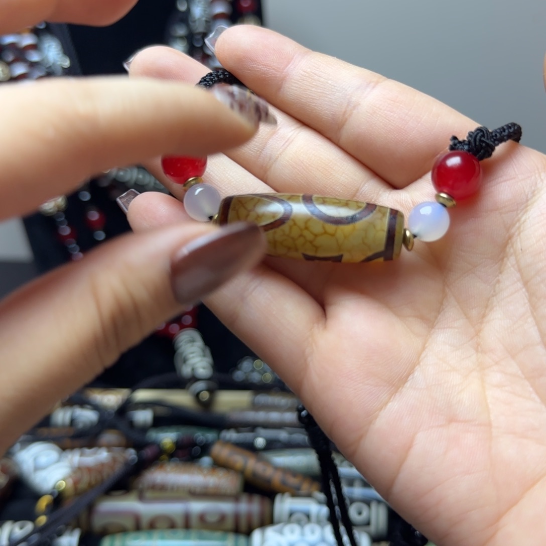 玛瑙/玉髓合金颈饰