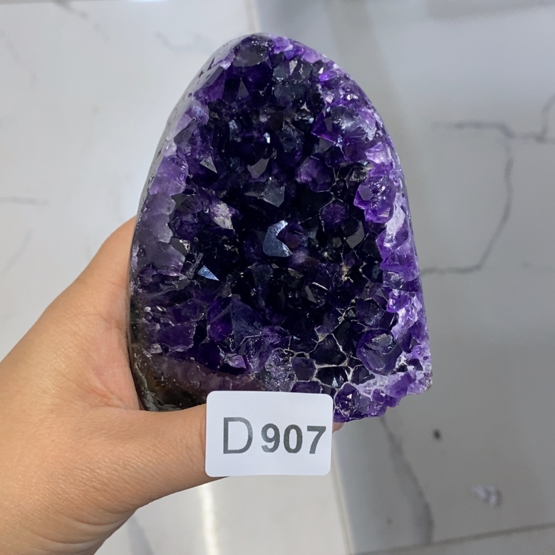 水晶摆件未镶嵌王****n摆件
