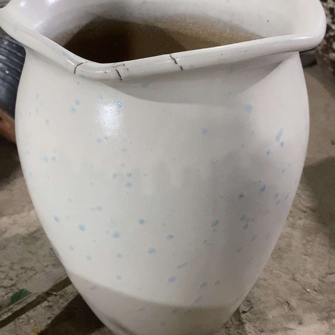 红陶瑕疵21-28一个