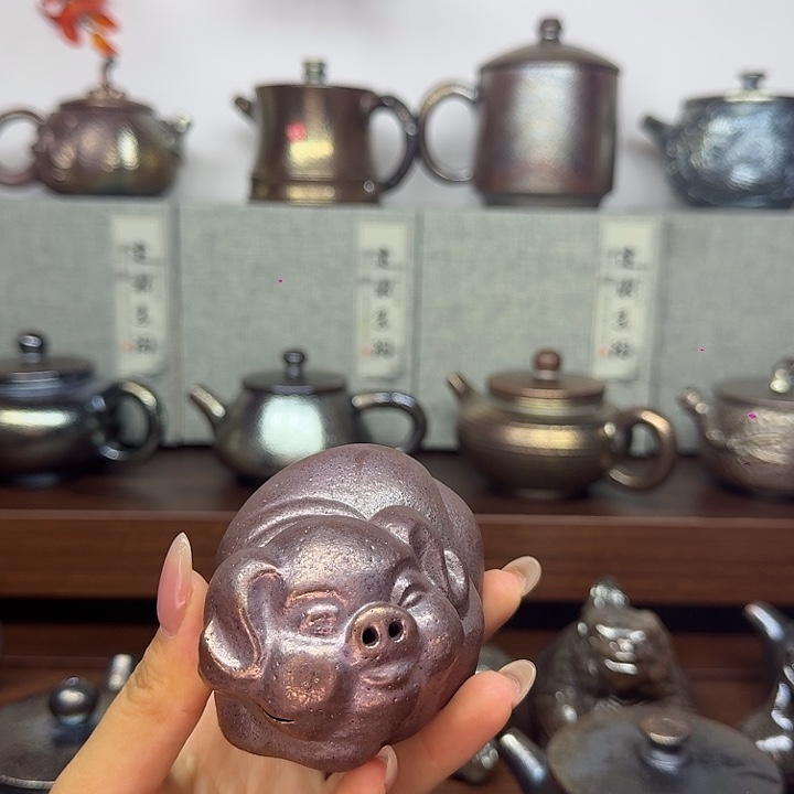 一***年壶云南建水柴烧福猪