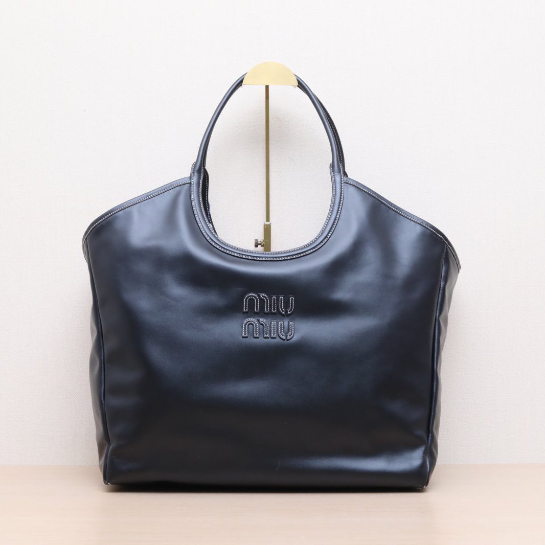 99新 MIU MIU/缪缪 小花黑黑P205437478IVY Tote托特包 皮扣 
