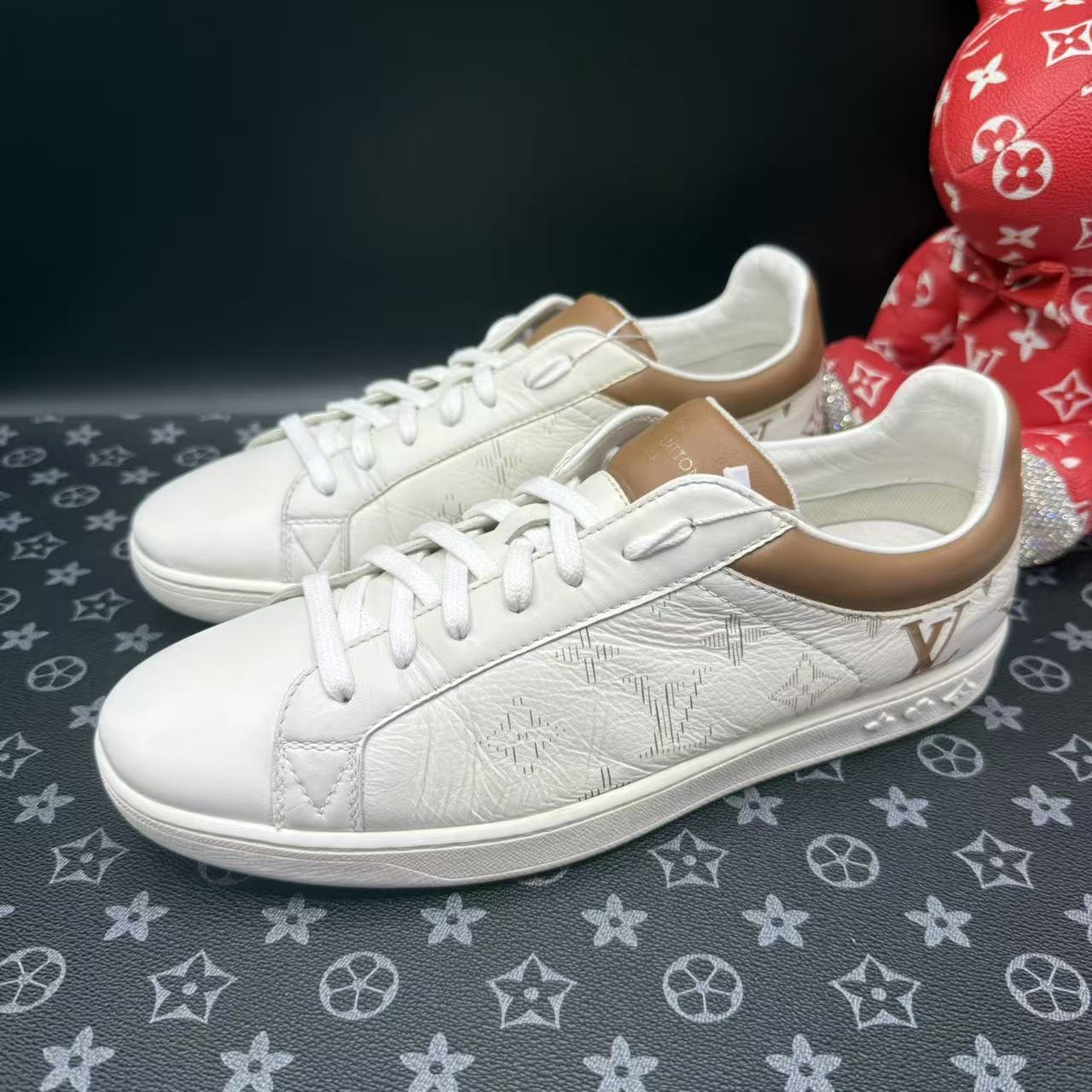 95新 LouisVuitton/路易威登 棕后尾渐变老花板鞋41欧码 kke571