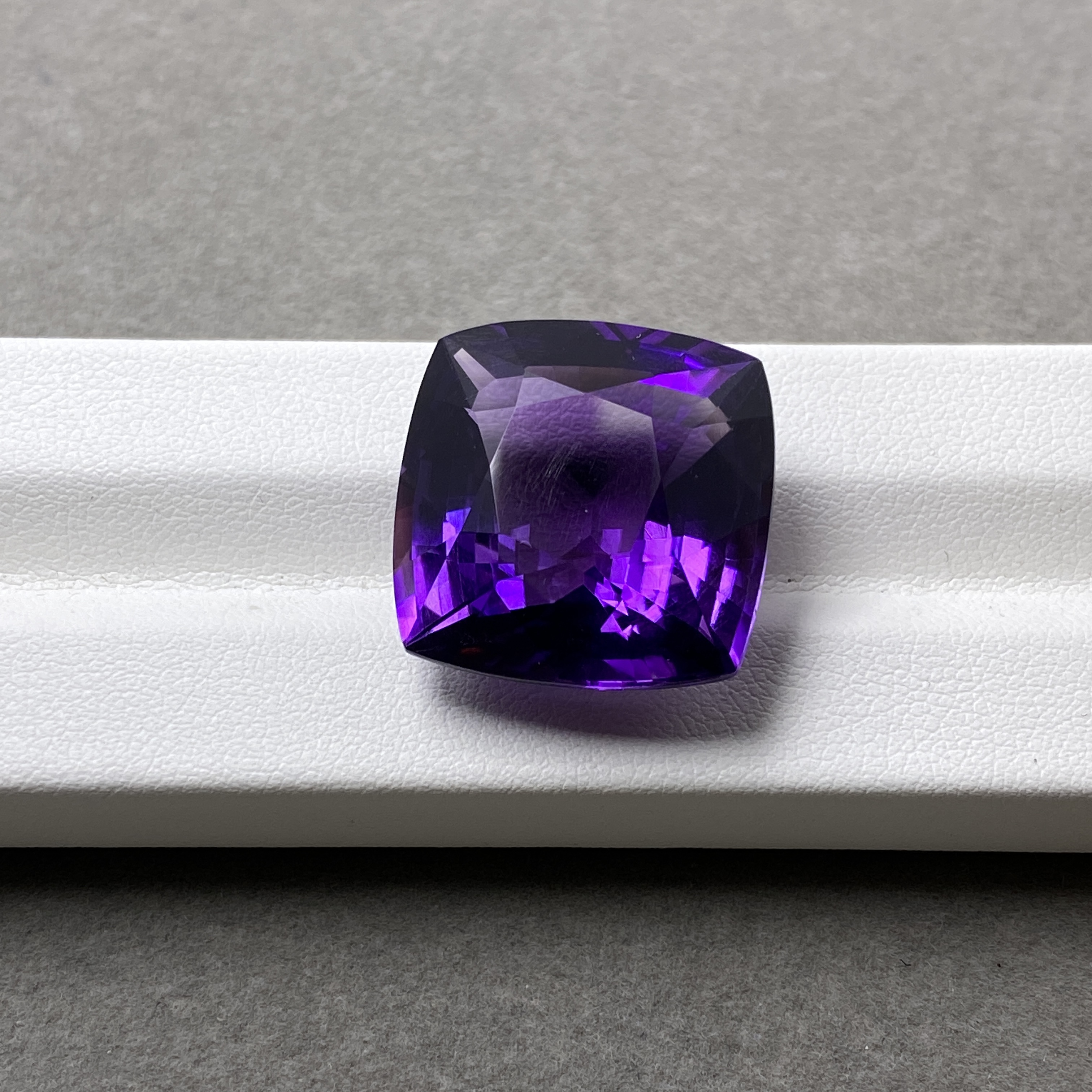 S 紫水晶-36.14ct（00821905）0104