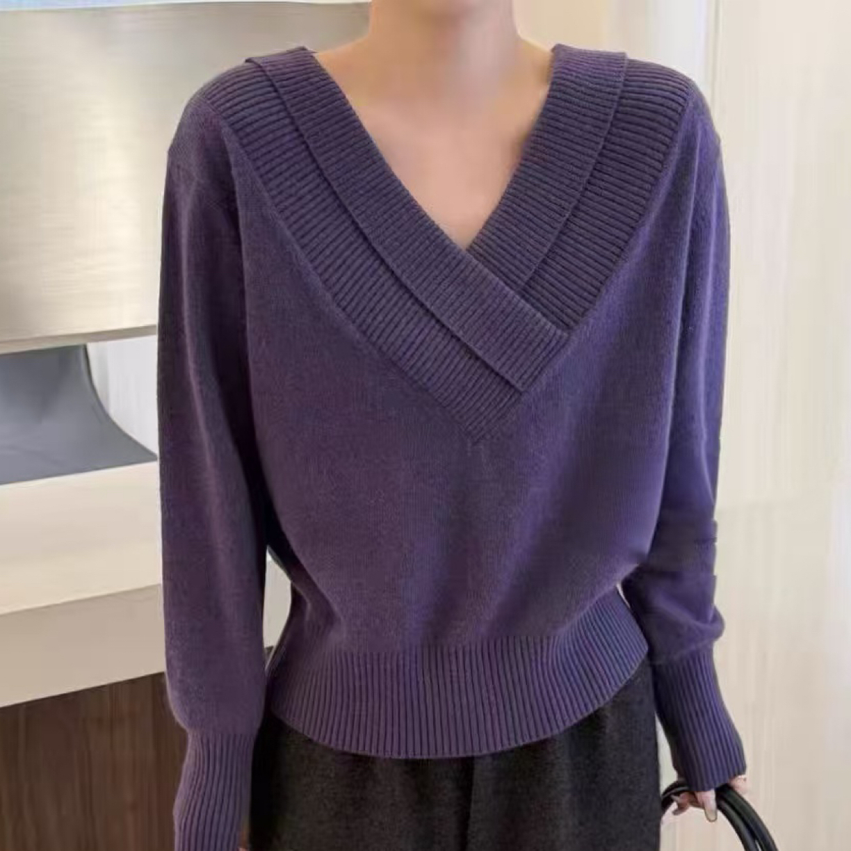 韩系V领长袖针织衫女秋冬新款宽松显瘦设计感小众软糯毛衣上衣