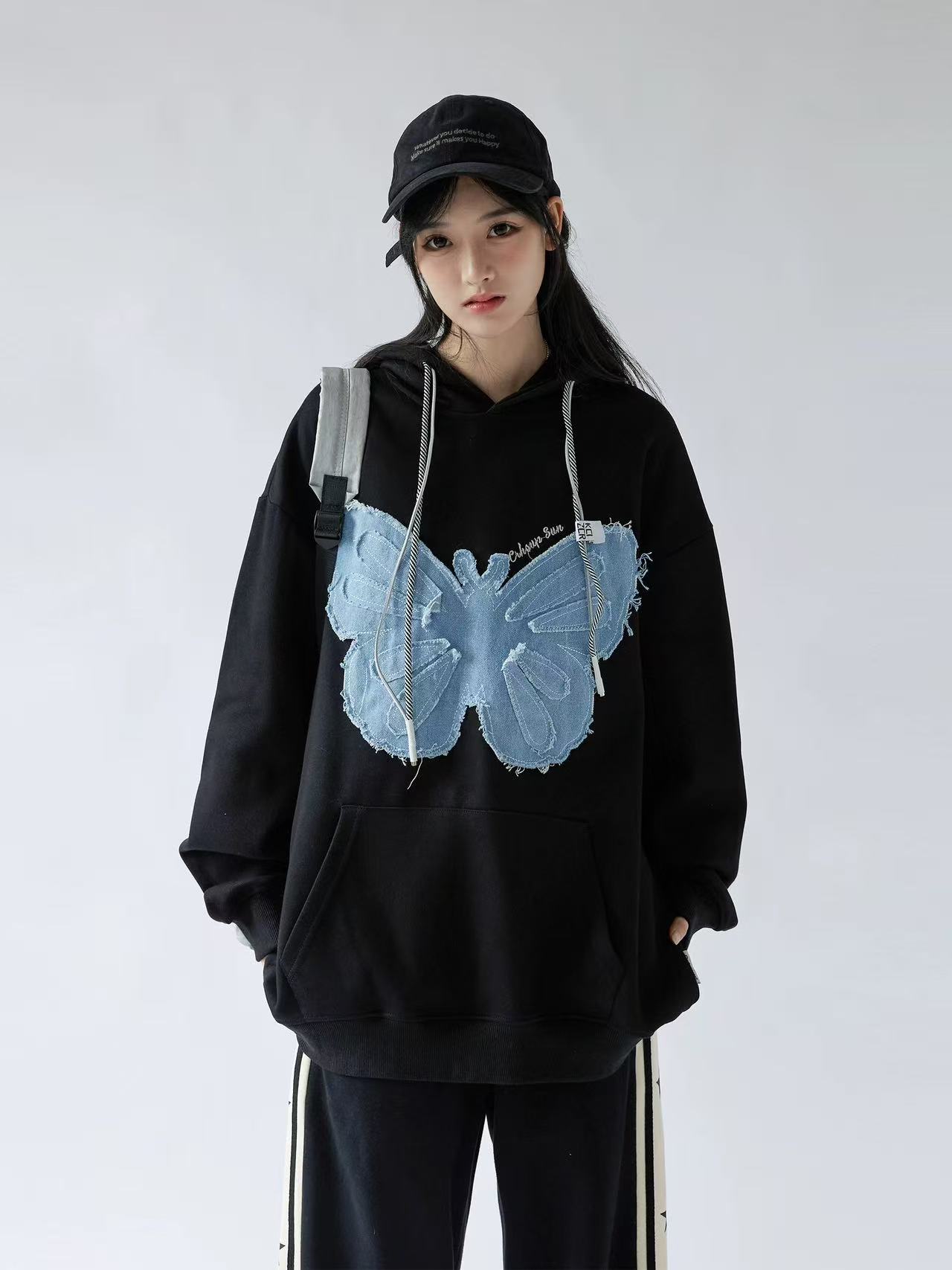 304贴布蝴蝶女士秋款连帽卫衣