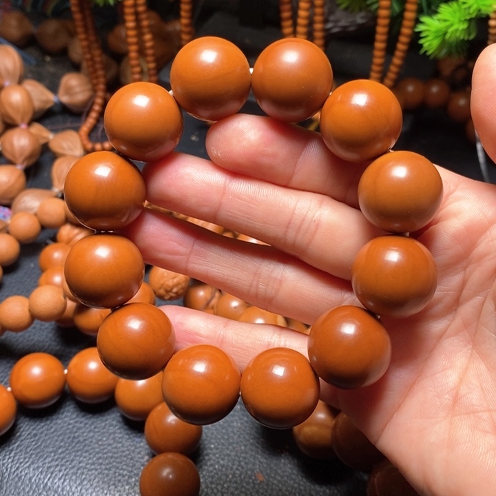 橄榄核手串我***哥2.0红料光珠