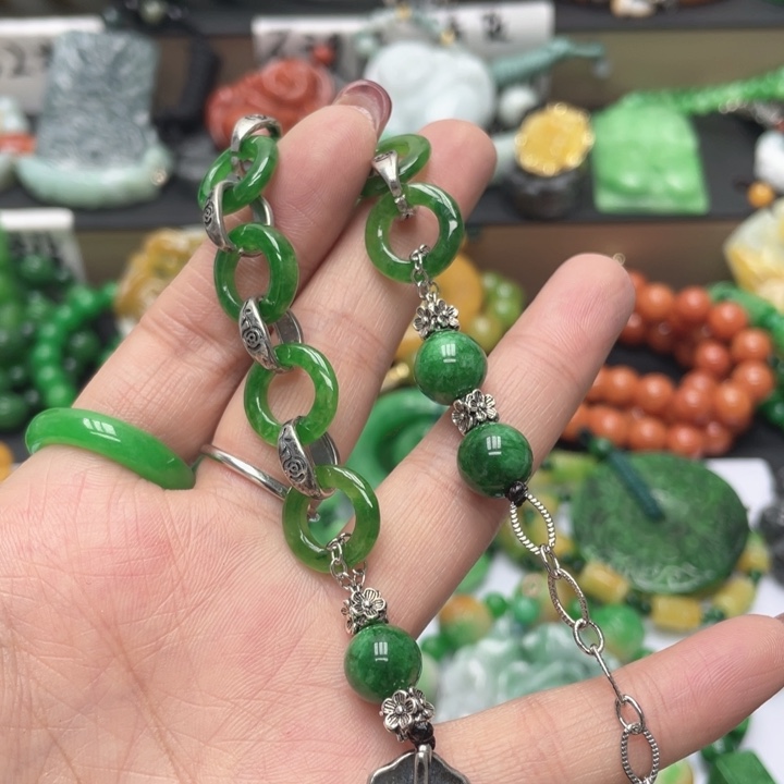 用***7翡翠未镶嵌手链手链干青处理19