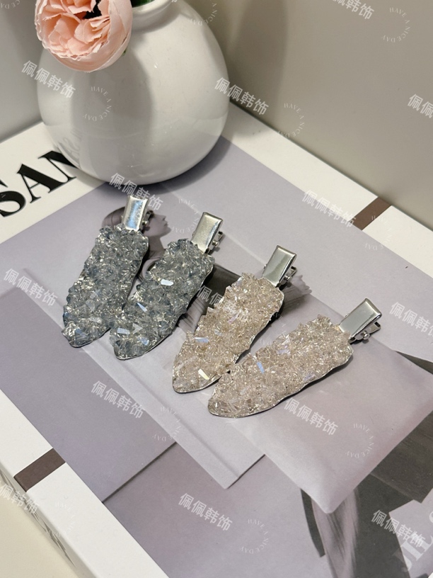 【PEI】碎碎冰/韩系刘海甜美风夹鸭嘴无痕夹