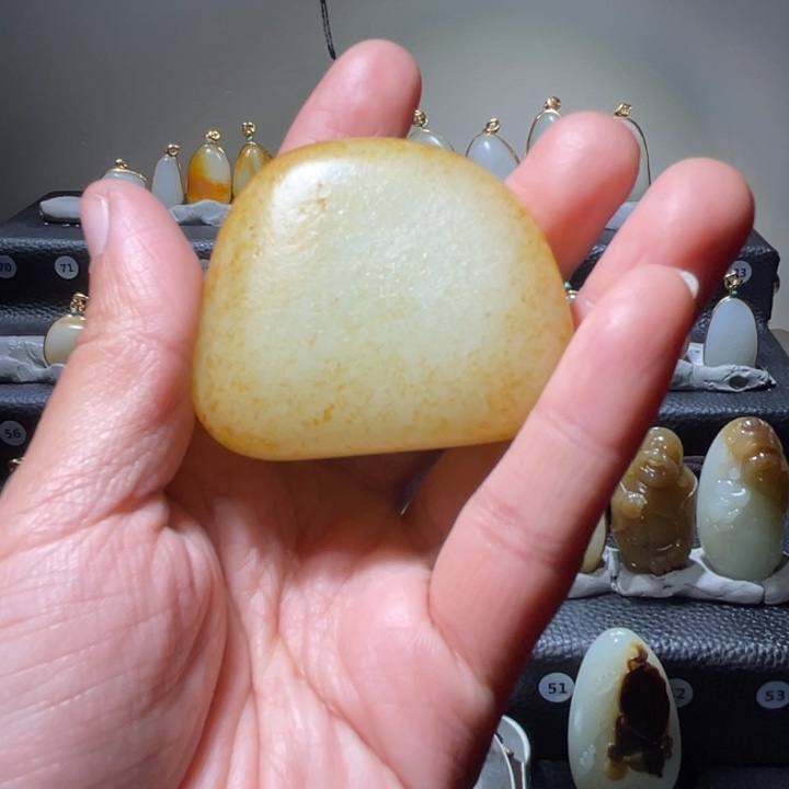 和田玉（子料）未镶嵌把件