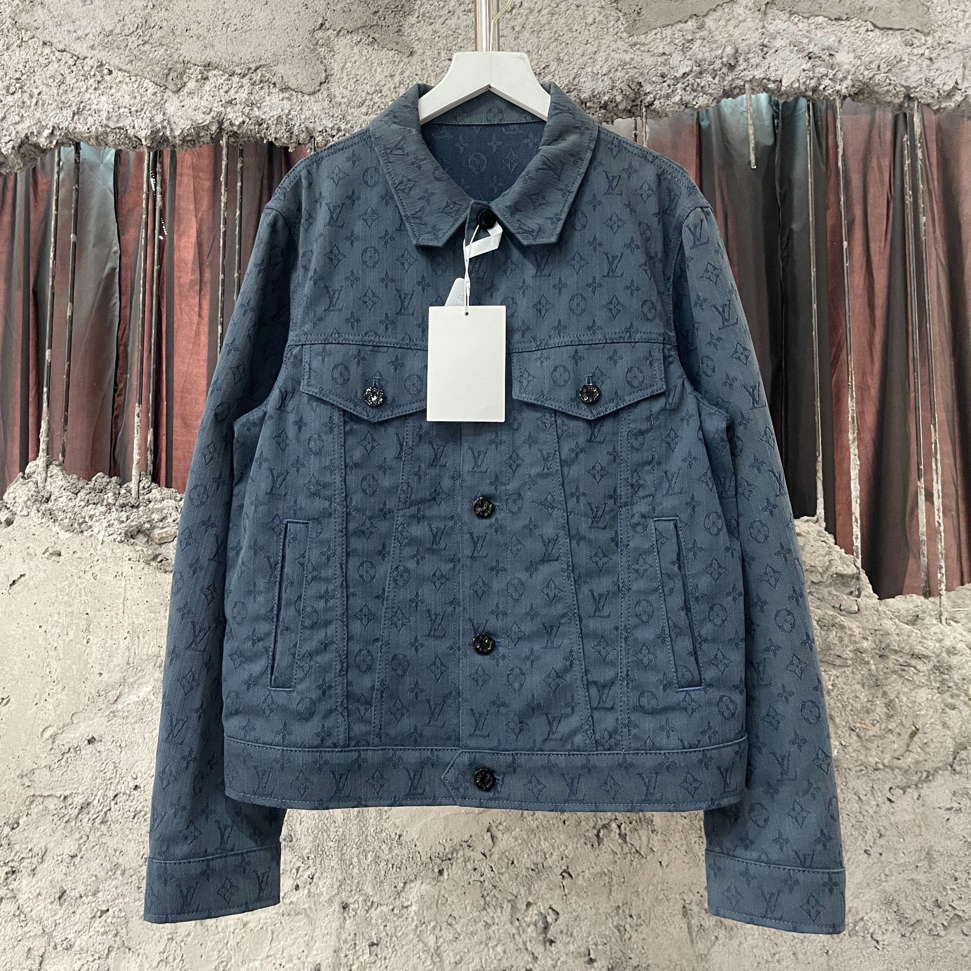 99新 LouisVuitton/路易威登 蓝色牛仔夹克/44码/dfg GJ15800