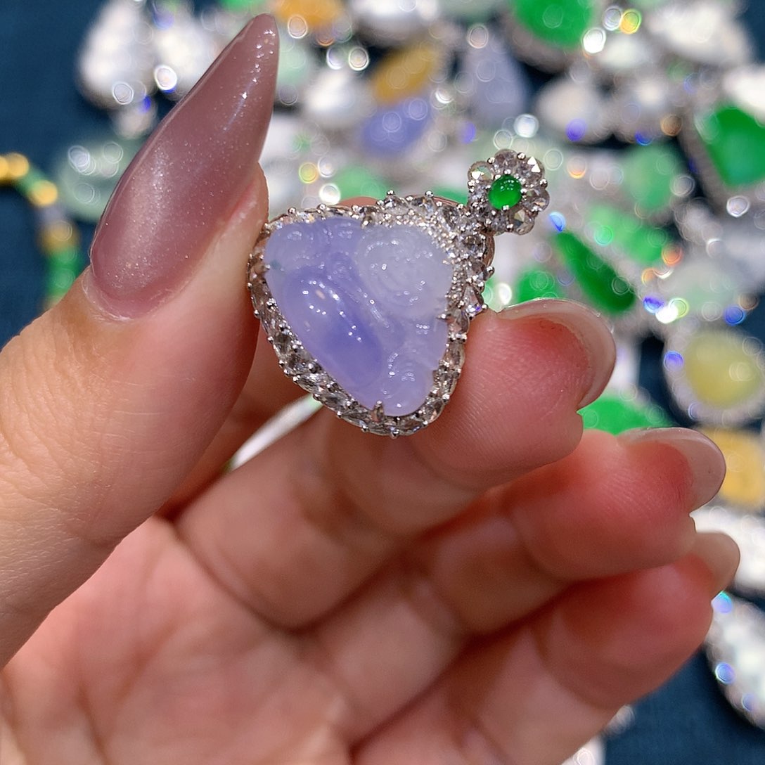 翡翠颈饰18K金镶嵌佛公