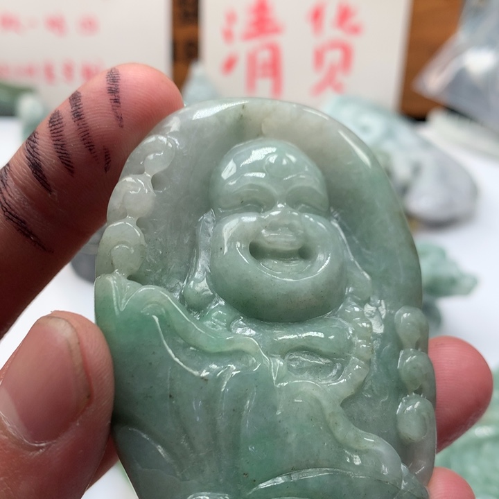 翡翠未镶嵌颈饰保真天然a货翡翠