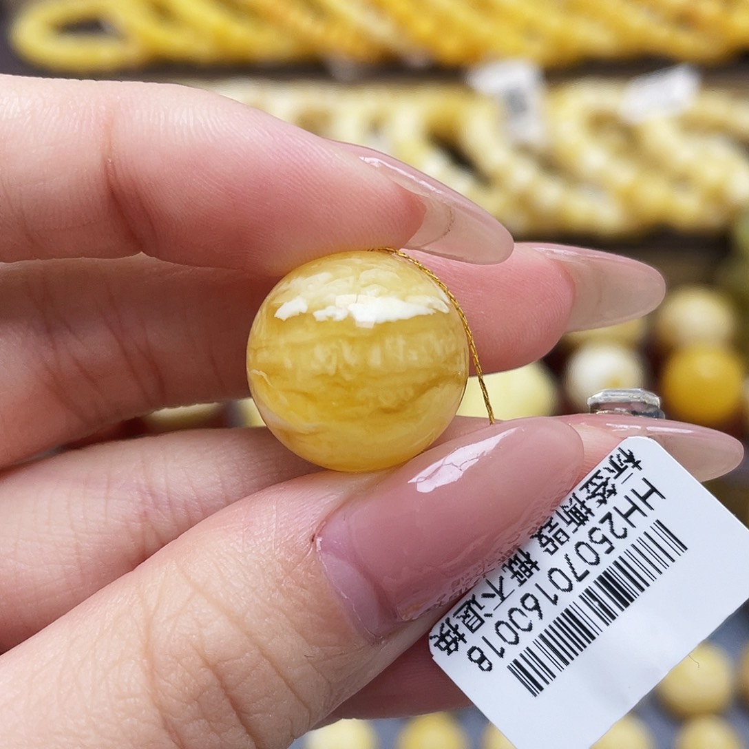 未镶嵌琥珀裸石17.6mm圆珠微瑕