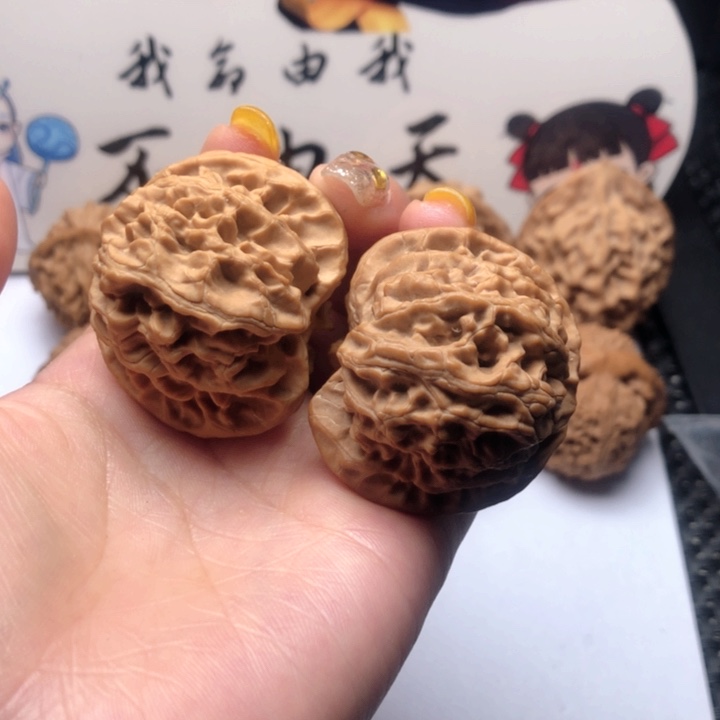 文玩核桃吊坠苹果园40