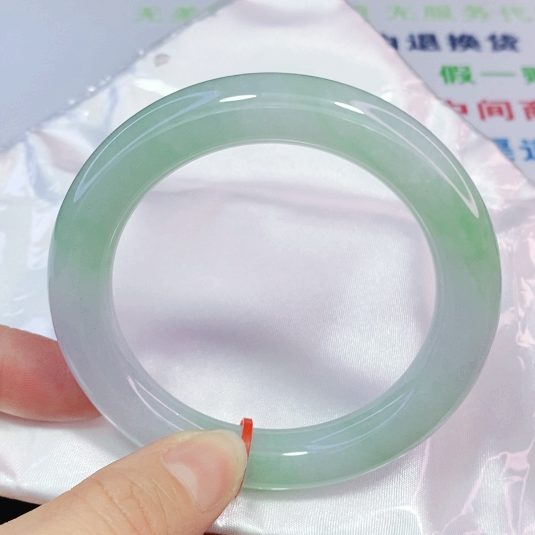 未镶嵌手镯翡翠55.6圆镯