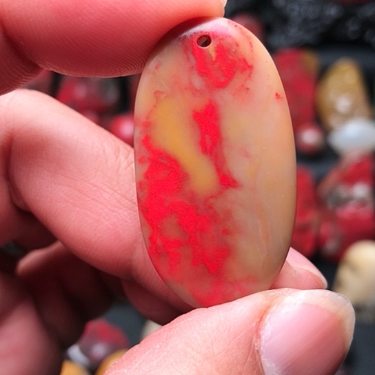 昌化石昌化鸡血石挂件