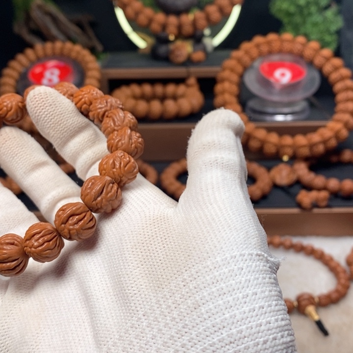 桃核吊坠.***秦岭龙纹