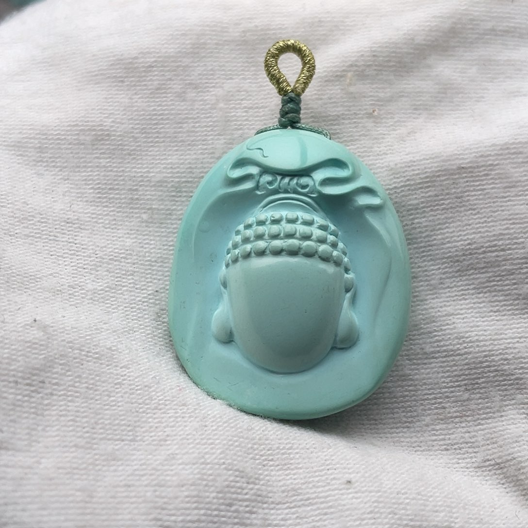 绿松石未镶嵌颈饰