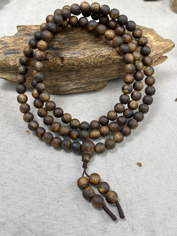 沉香奇楠白奇留疤料圆珠沉水浮多圈卡7-21克甘甜感多样性发一条