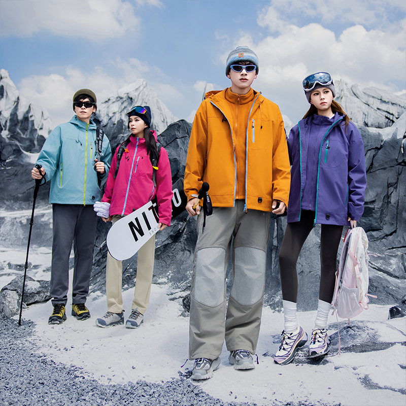 「山系风壳」情侣款三合一冲锋夹克户外三防多巴胺夹克防水加绒内胆