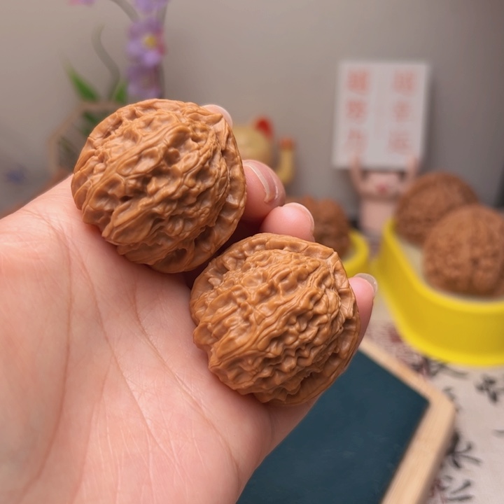 文玩核桃吊坠37加全品三角白