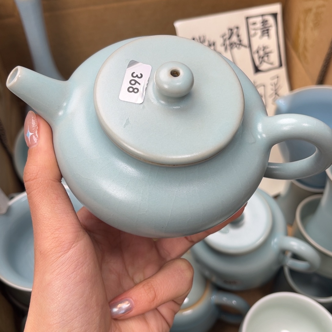 摆件陶教****师368哈哈哈哈哈哈哈微瑕